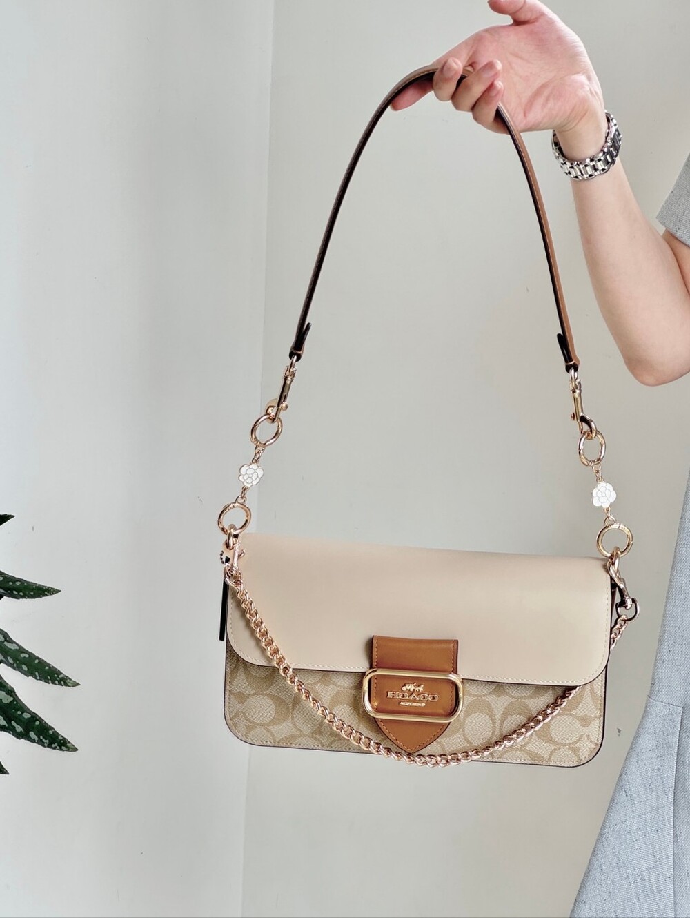 NWT Coach Morgan Shoulder Bag In Blocked Signature Canvas CR332 floral Chains